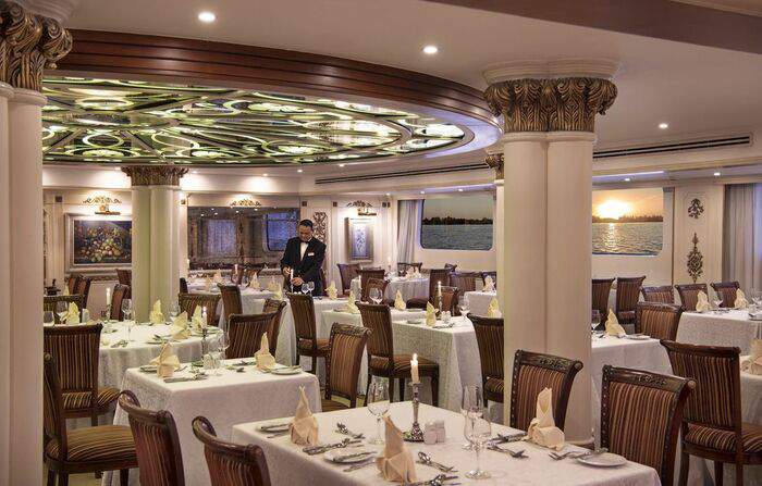 Avalon Waterways Sonesta St George Main Restaurant.jpeg